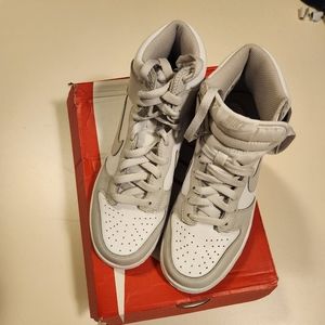Boys Nike Dunk High (GS) Grey/White